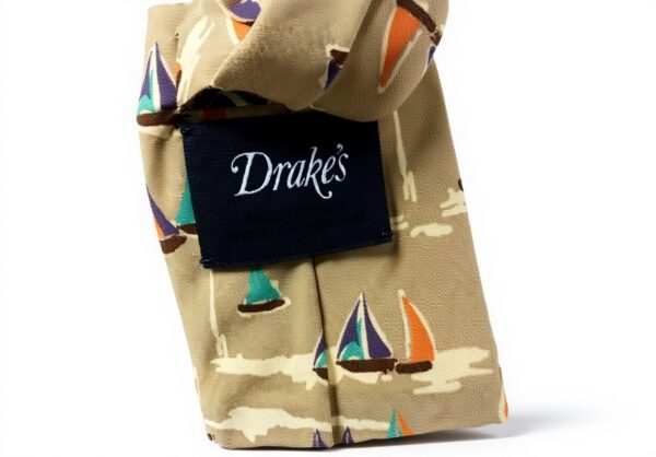 Cravatta uomo Drakes London seta fantasia barche beige