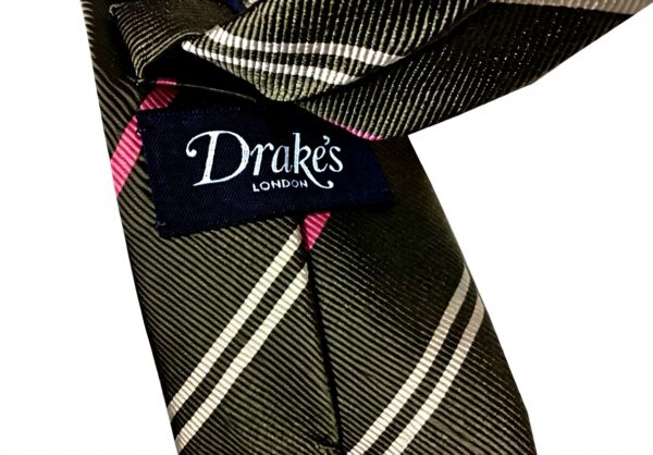Cravatta uomo Drakes London seta righe verde rosa ecru